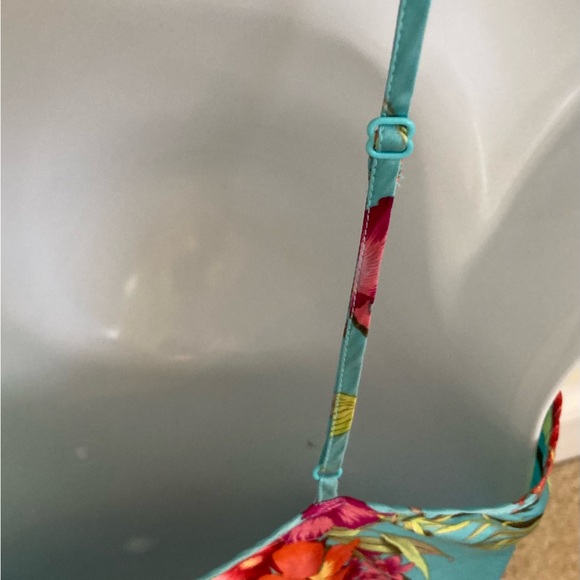 EUC Victoria's Secret Floral Chemise - 100% SILK - Picture 4 of 11